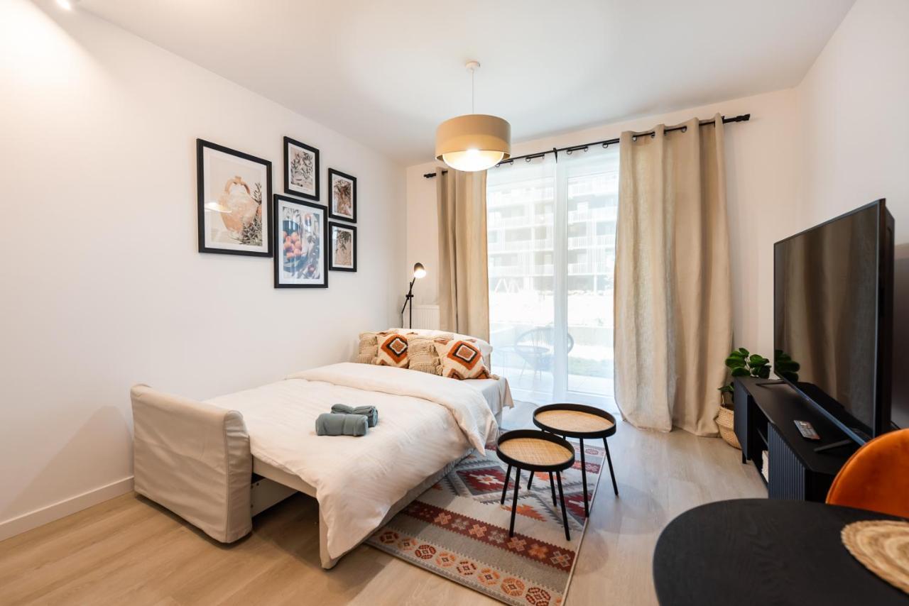 Wola Cosy White Apartment Varsó Kültér fotó